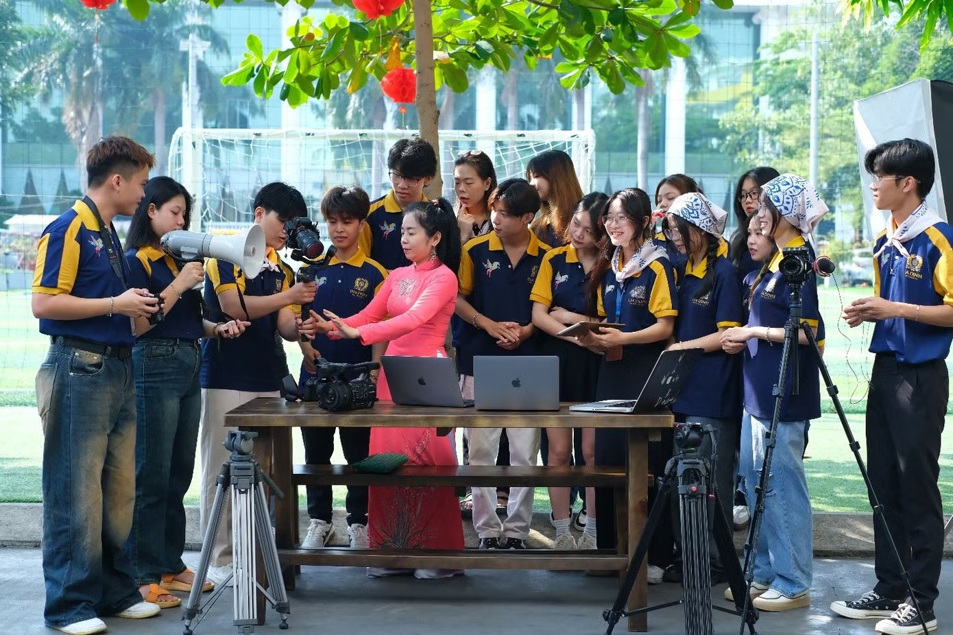 Sinh viên đại học Gia Định thỏa sức sáng tạo với chuỗi sự kiện đồ án tốt nghiệp